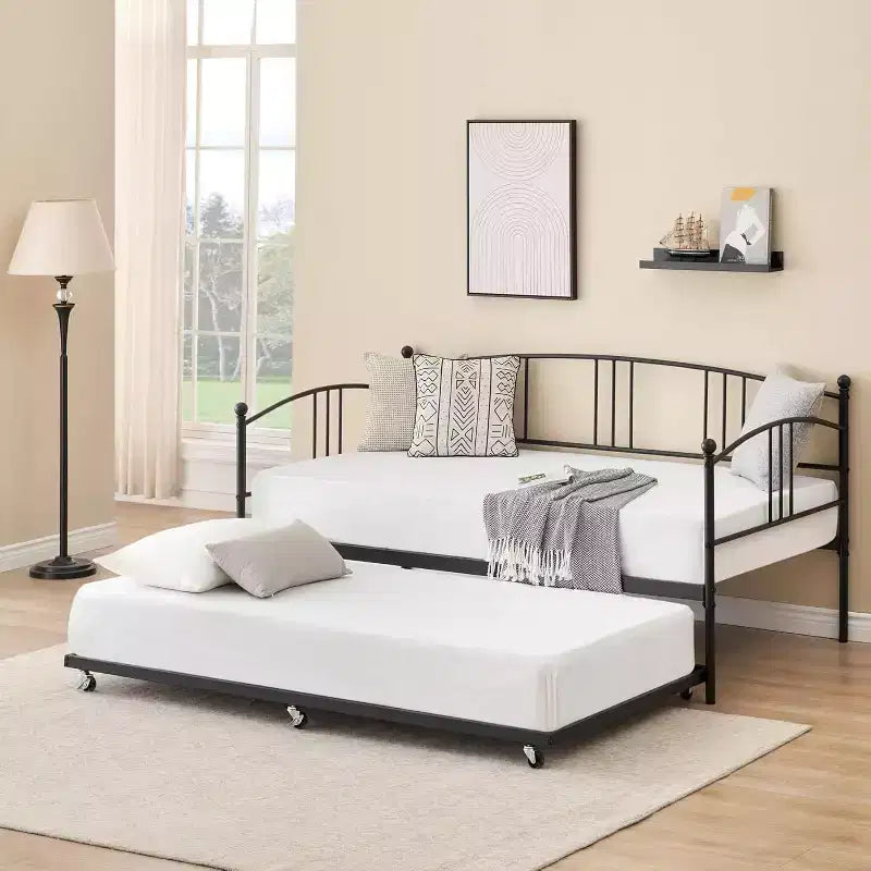 Lettino da giorno singolo con letto estraibile, divano letto con struttura in metallo per soggiorno e camere degli ospiti