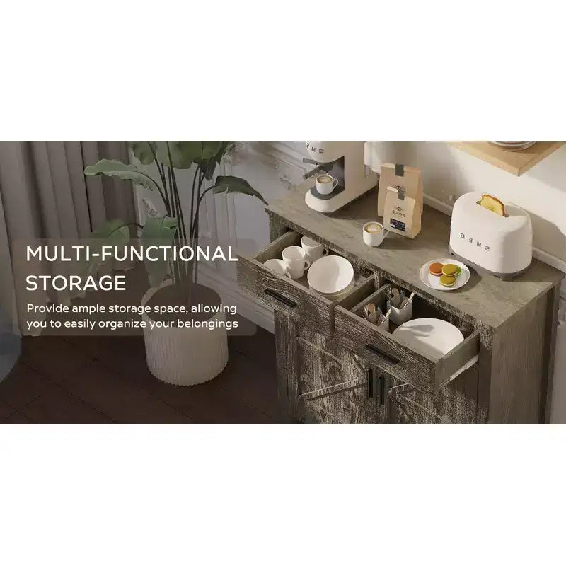Una credenza da cucina in stile rustico moderno con due cassetti e due ante per riporre gli oggetti; può anche fungere da mobile bar indipendente.